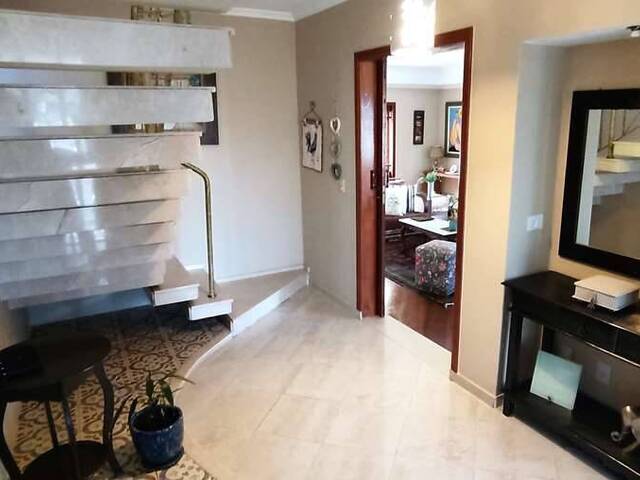 #F66 - Casa em condomínio para Venda em Cotia - SP