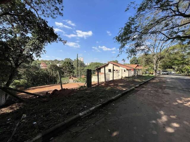 Bolsão FECHADO para Venda em Carapicuíba - 4