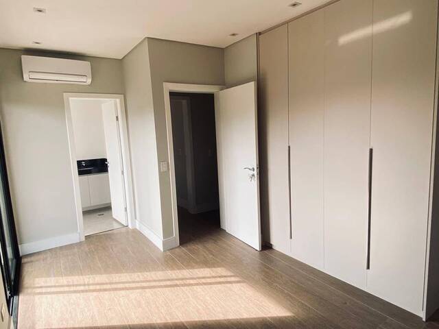 #1114RENATA - Casa em condomínio para Venda em Barueri - SP