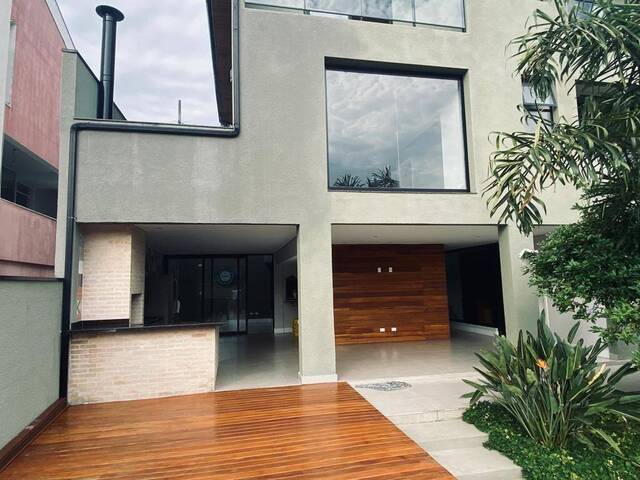 #1114RENATA - Casa em condomínio para Venda em Barueri - SP