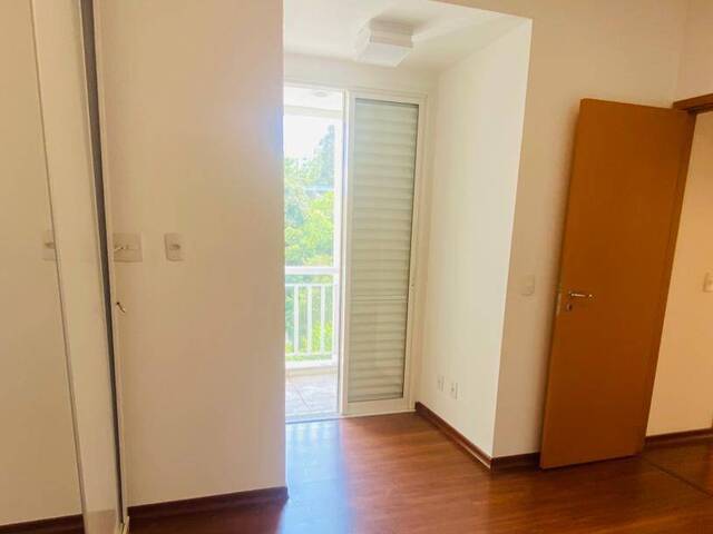 Apartamento para Venda em Santana de Parnaíba - 4