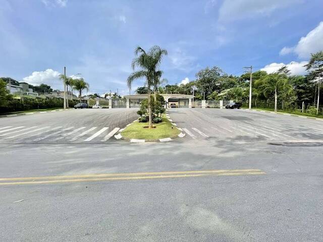 # - Casa em condomínio para Venda em Cotia - SP