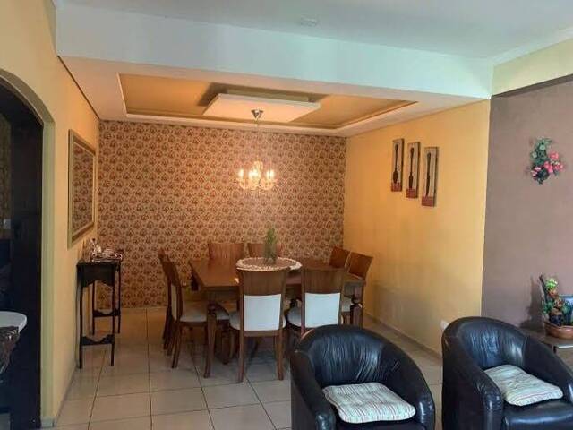 Casa para Venda em Santana de Parnaíba - 5