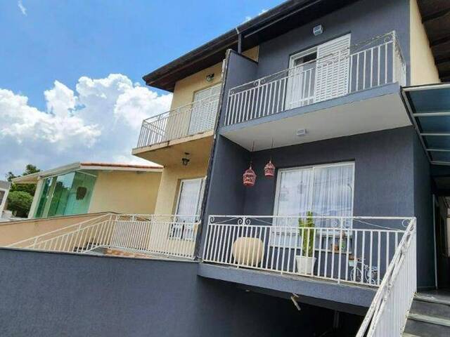 #1442GUTTO - Casa em condomínio para Venda em Cotia - SP