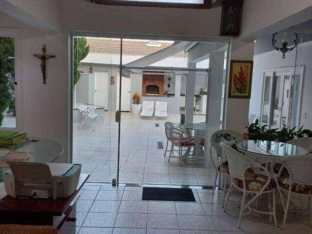 Casa para Venda em Santana de Parnaíba - 5