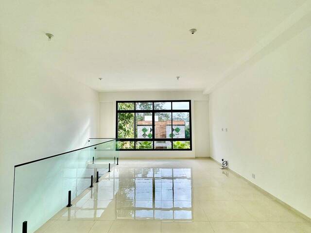 #1609 - Casa em condomínio para Venda em Cotia - SP