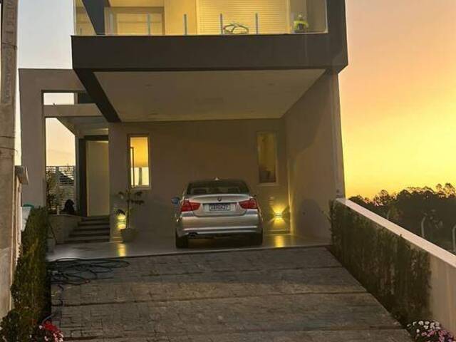 #1689 - Casa em condomínio para Venda em Cotia - SP
