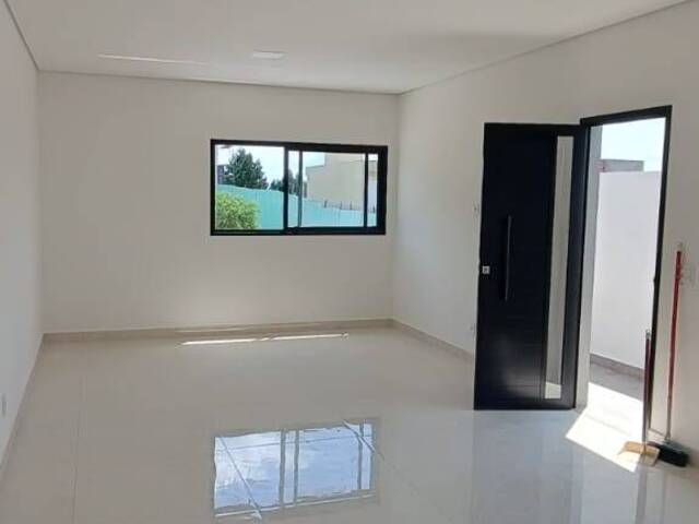 #1741 - Casa em condomínio para Venda em Cotia - SP