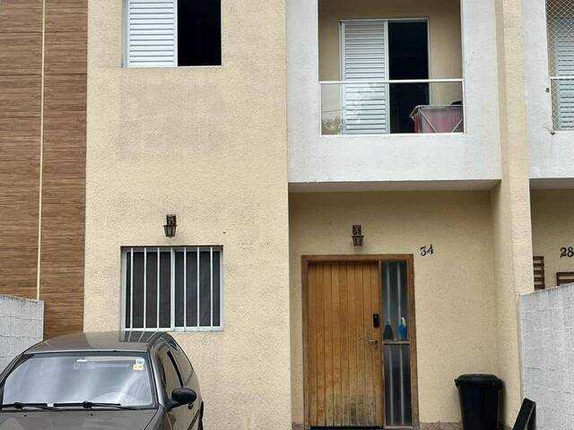 #1744LAYSA - Casa em condomínio para Venda em Cotia - SP