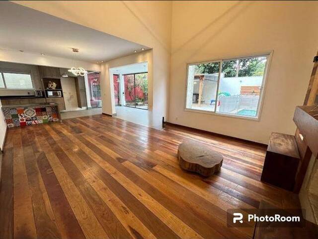 #1770ADRIAN - Casa em condomínio para Venda em Cotia - SP