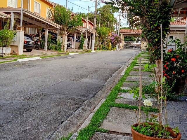 #1899 - Casa em condomínio para Venda em Cotia - SP