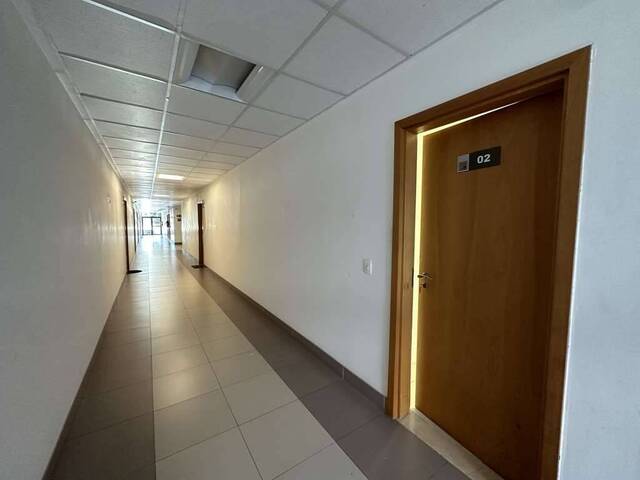 Sala para Venda em Cotia - 4