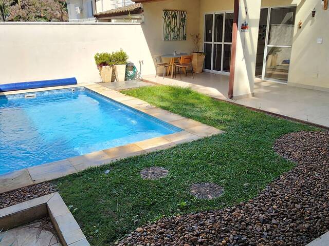 #1943 - Casa em condomínio para Venda em Cotia - SP