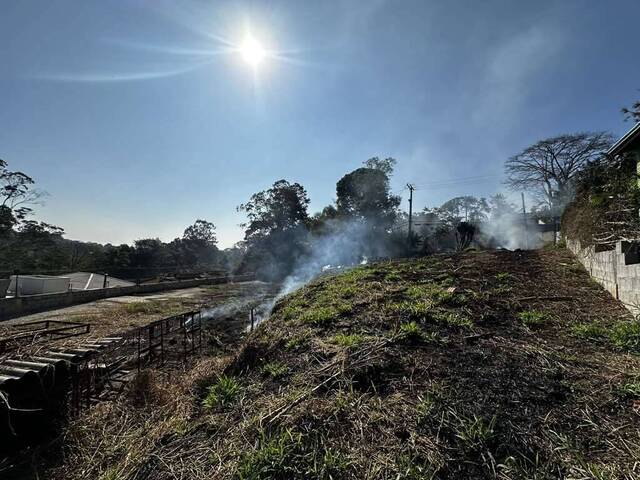 Bolsão FECHADO para Venda em Cotia - 5