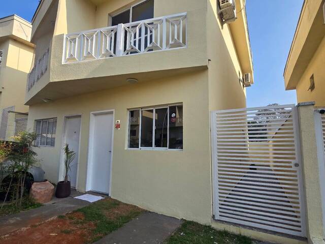 #1981LETICI - Casa em condomínio para Venda em Cotia - SP