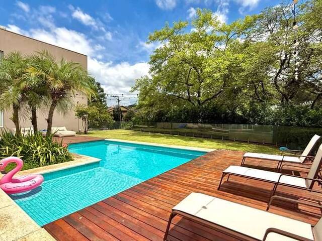 #F128G - Casa para Venda em Jandira - SP