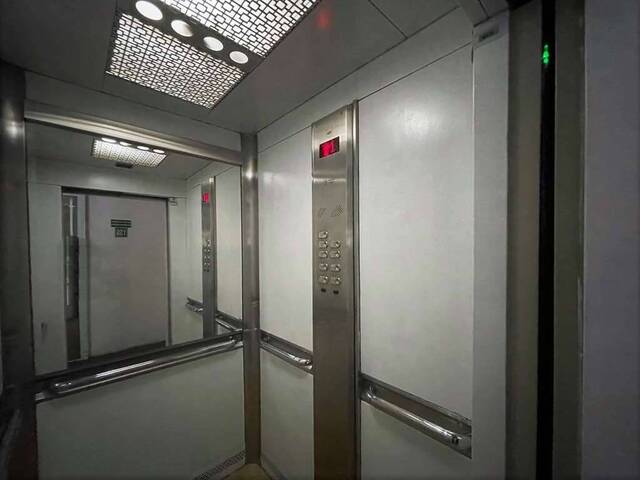 Sala para Venda em Carapicuíba - 5