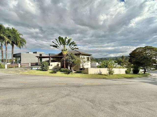 #542G - Casa para Venda em Carapicuíba - SP