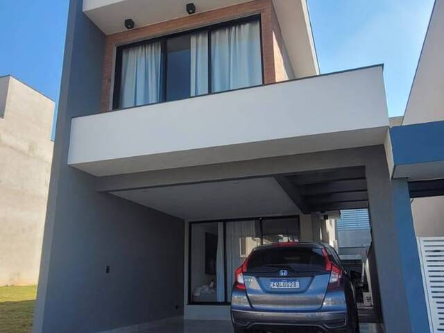 #2079 - Casa em condomínio para Venda em Granja Viana - SP