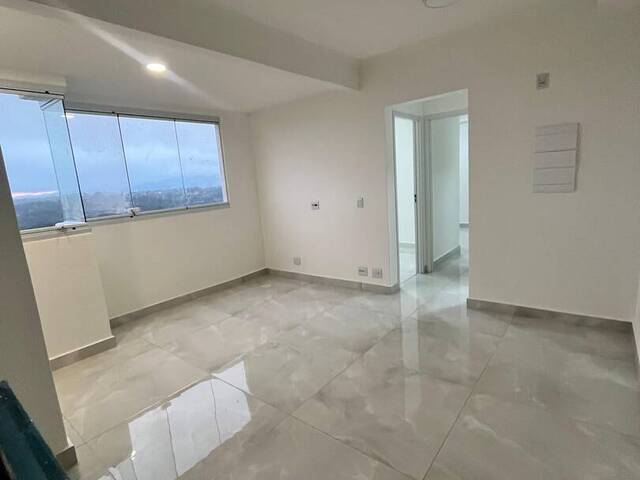 #2214 - Apartamento para Venda em Carapicuíba - SP