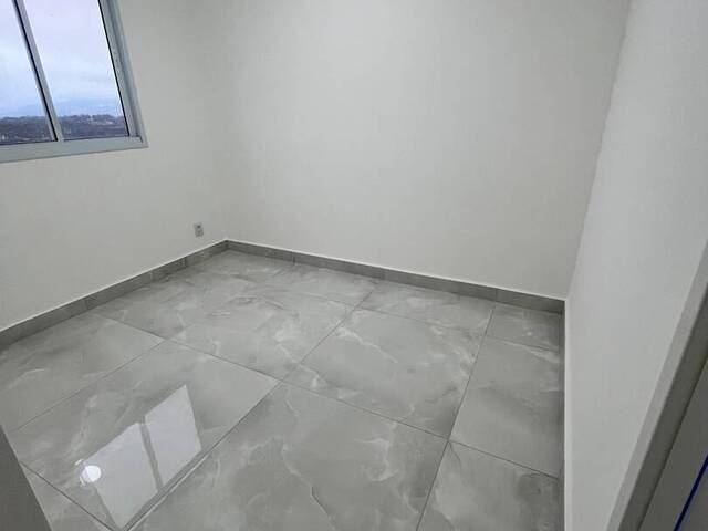 #2214 - Apartamento para Venda em Carapicuíba - SP