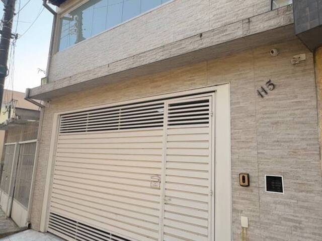 #2215 - Casa de Rua (aberta) para Venda em Cotia - SP