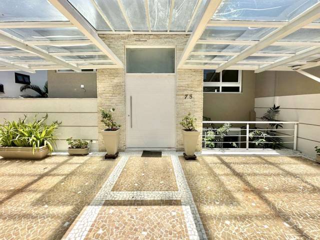 #1345G - Casa em condomínio para Venda em Carapicuíba - SP