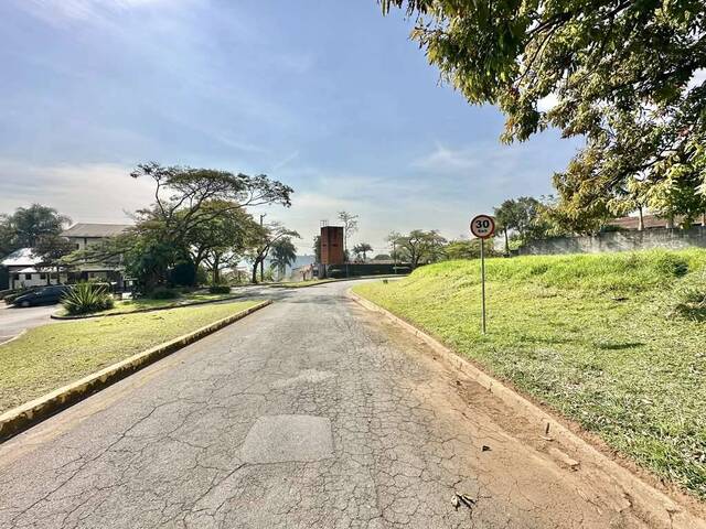 Área para Venda em Cotia - 3