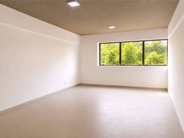 Sala para Venda em Cotia - 2